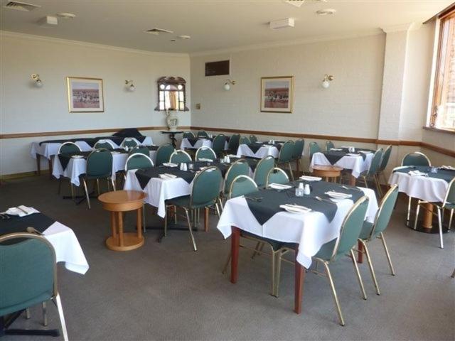 Countryman Motor Inn Dubbo Bagian luar foto