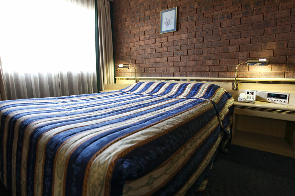 Countryman Motor Inn Dubbo Bagian luar foto