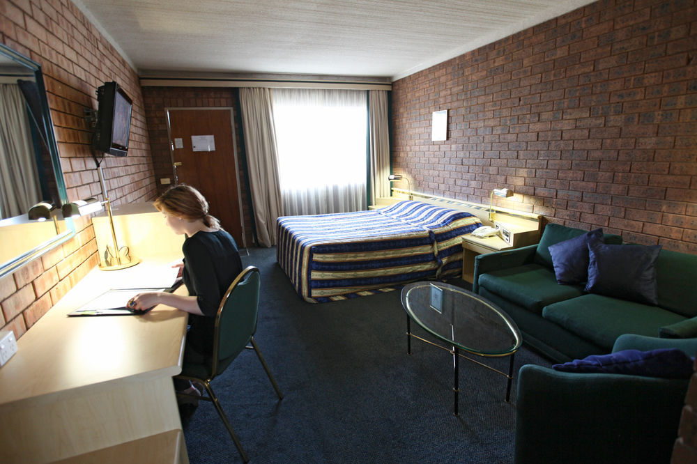 Countryman Motor Inn Dubbo Bagian luar foto
